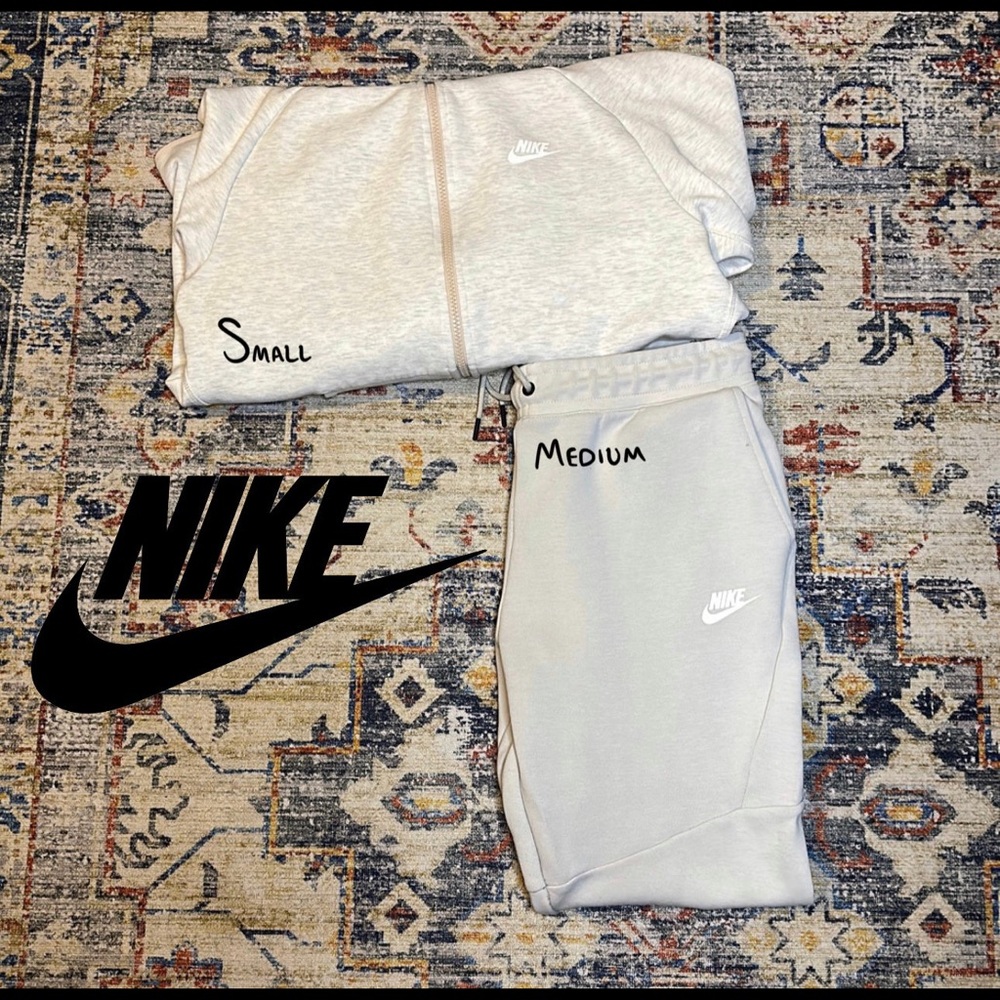 nike tech